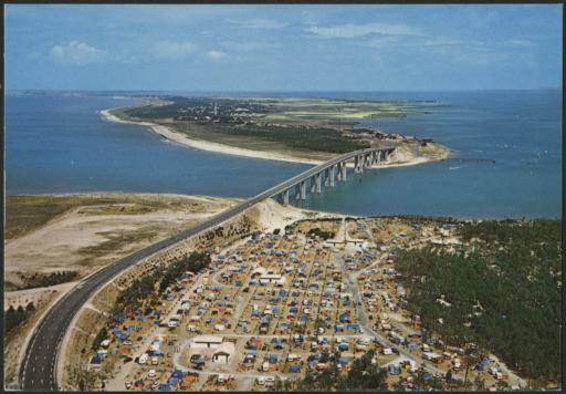 Le pont de Noirmoutier reliant l'île au continent.